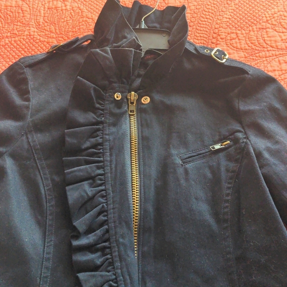 development by Erica Davies Ruffled Jacket - Picture 3 of 12